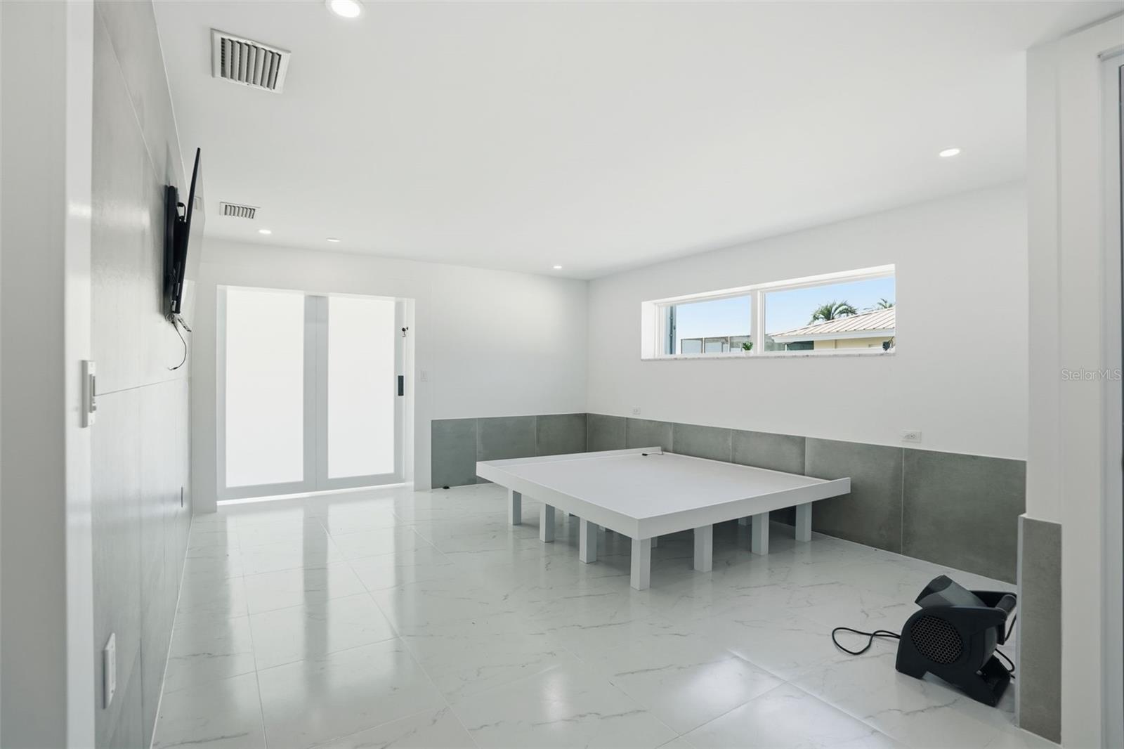 DIXIE SHORES UNIT 01 REP - Residential