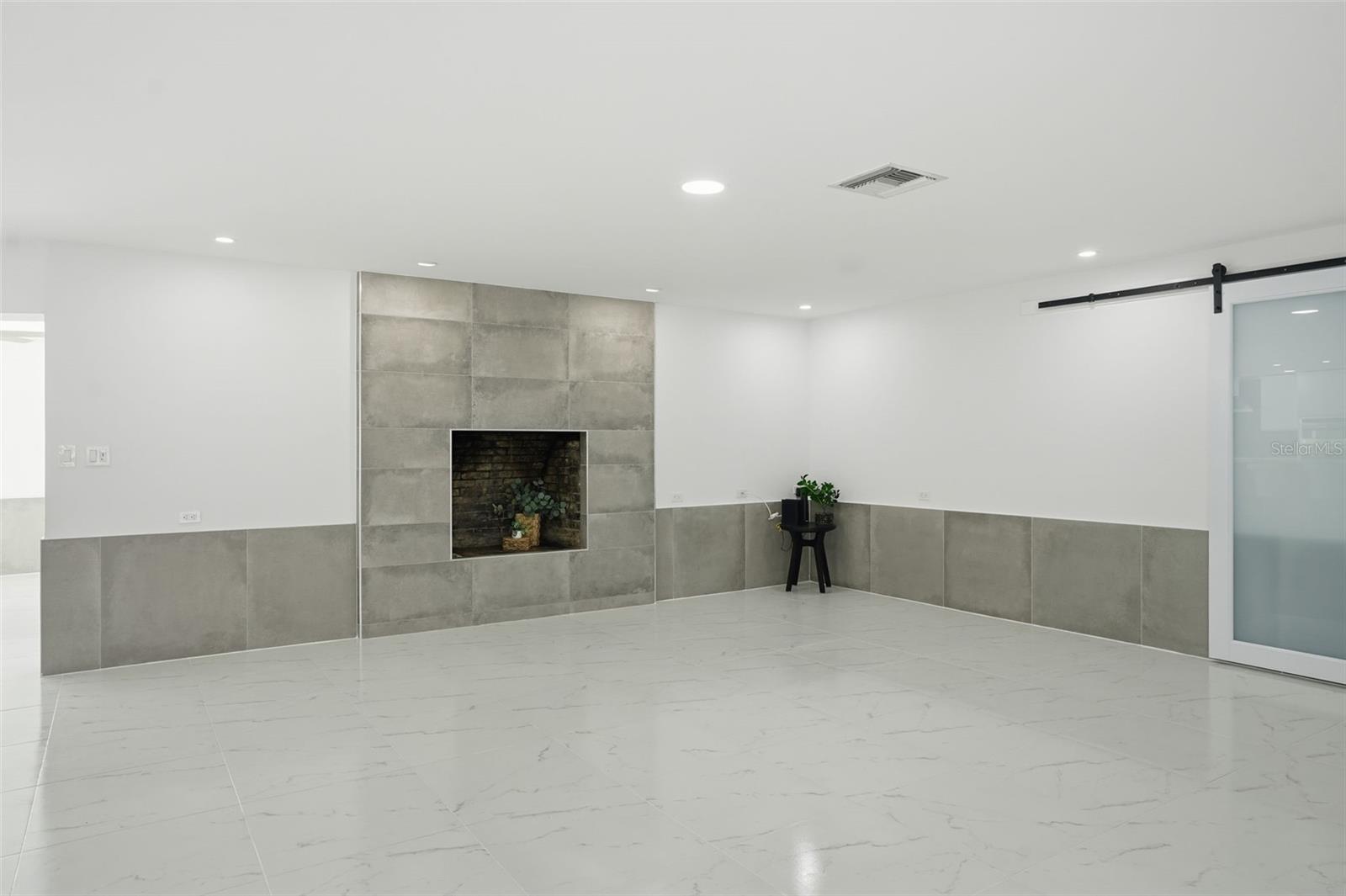 DIXIE SHORES UNIT 01 REP - Residential