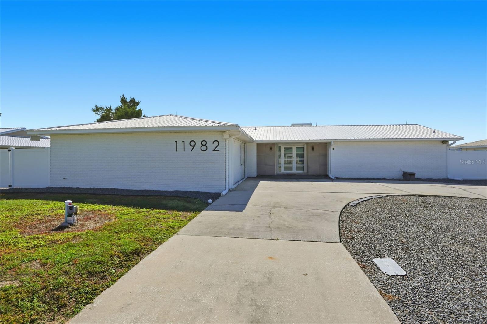 11982 W BAYSHORE DRIVE