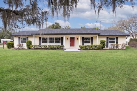 Tiny photo for 1310 E Crooked Lake Drive, Eustis, FL 32726 (MLS # G5108551)