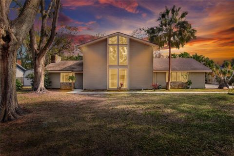 A home in WINTER HAVEN