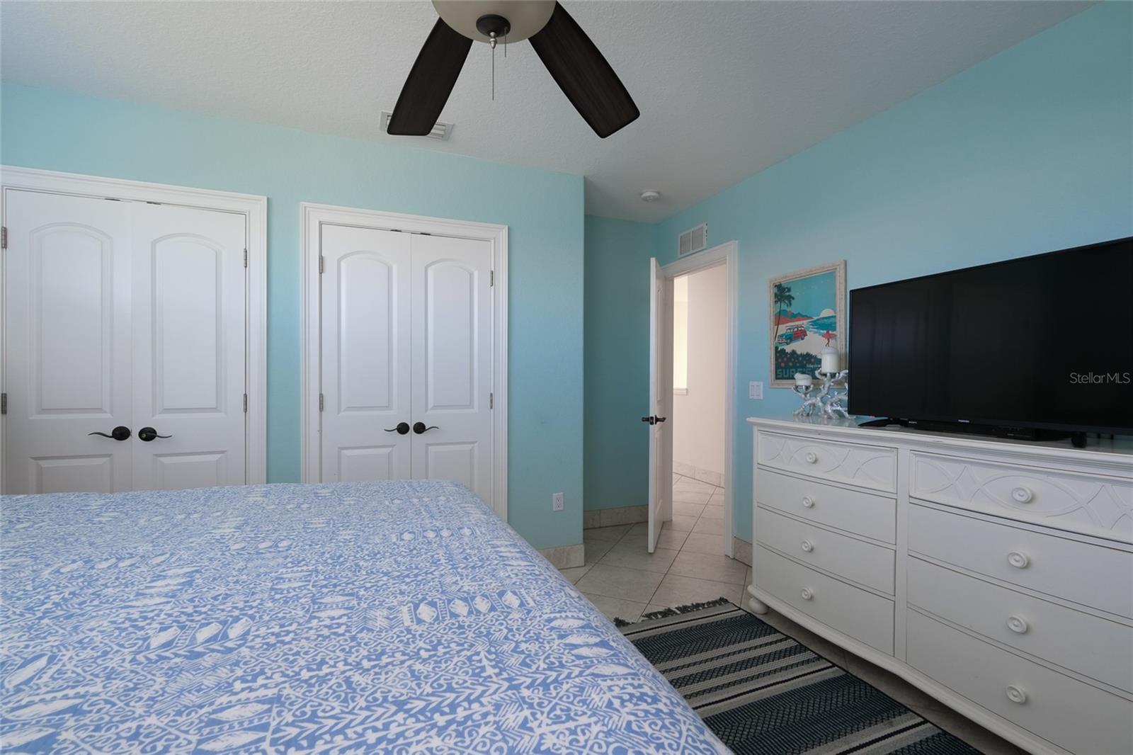 VILLAS ON FIFTH AVE - Residential