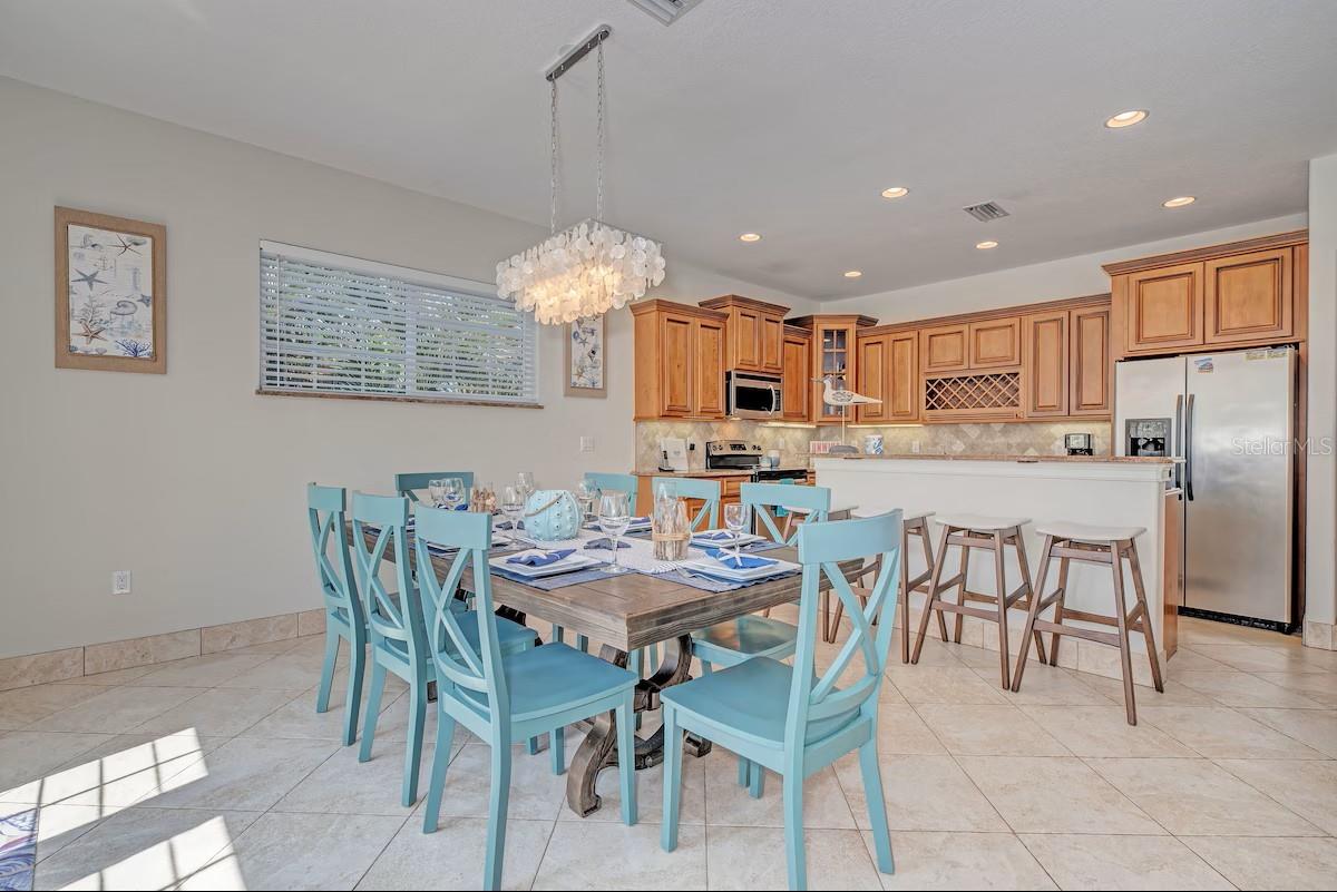 VILLAS ON FIFTH AVE - Residential