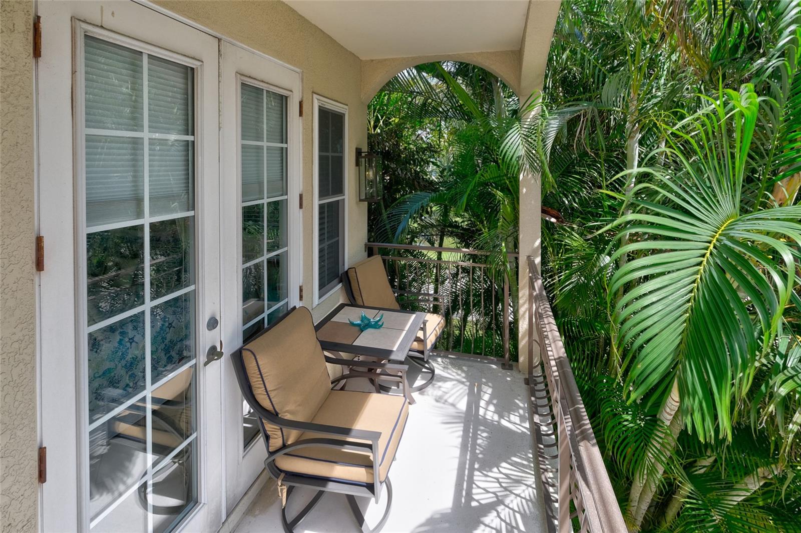 VILLAS ON FIFTH AVE - Residential