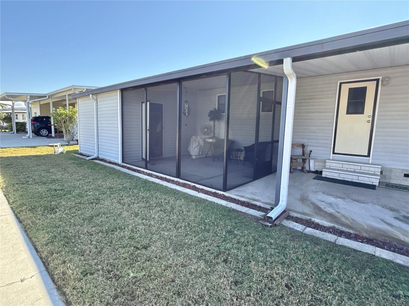 6821 AMERICANA DRIVE NE 106