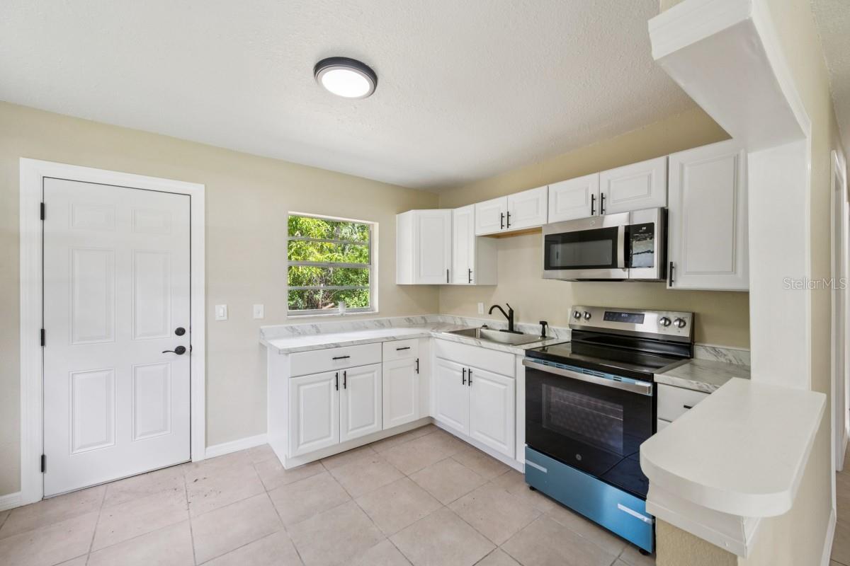 JOE LEWIS FARMS - Residential