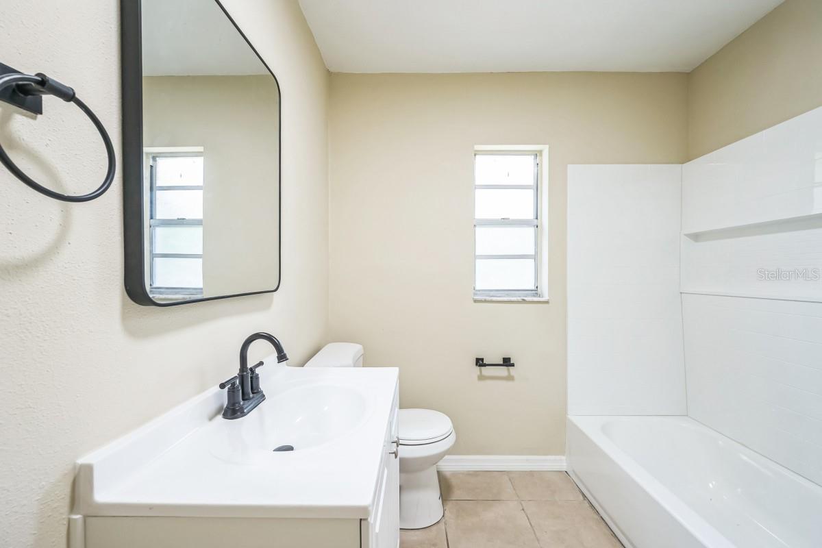 JOE LEWIS FARMS - Residential