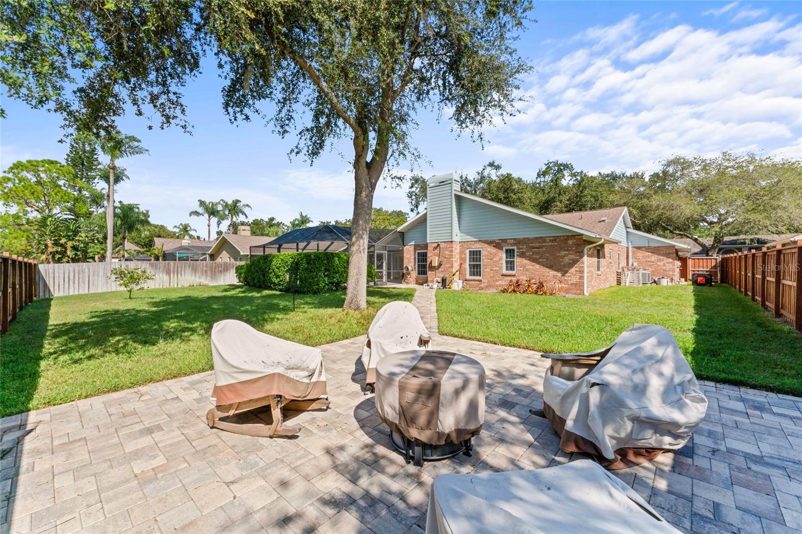 COUNTRY OAK ESTATES - Residential