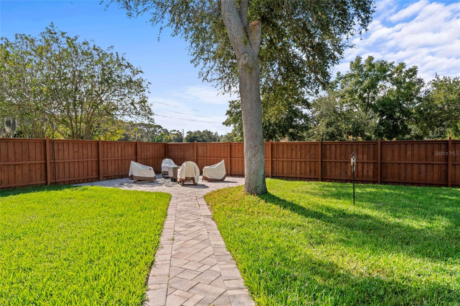 COUNTRY OAK ESTATES - Residential