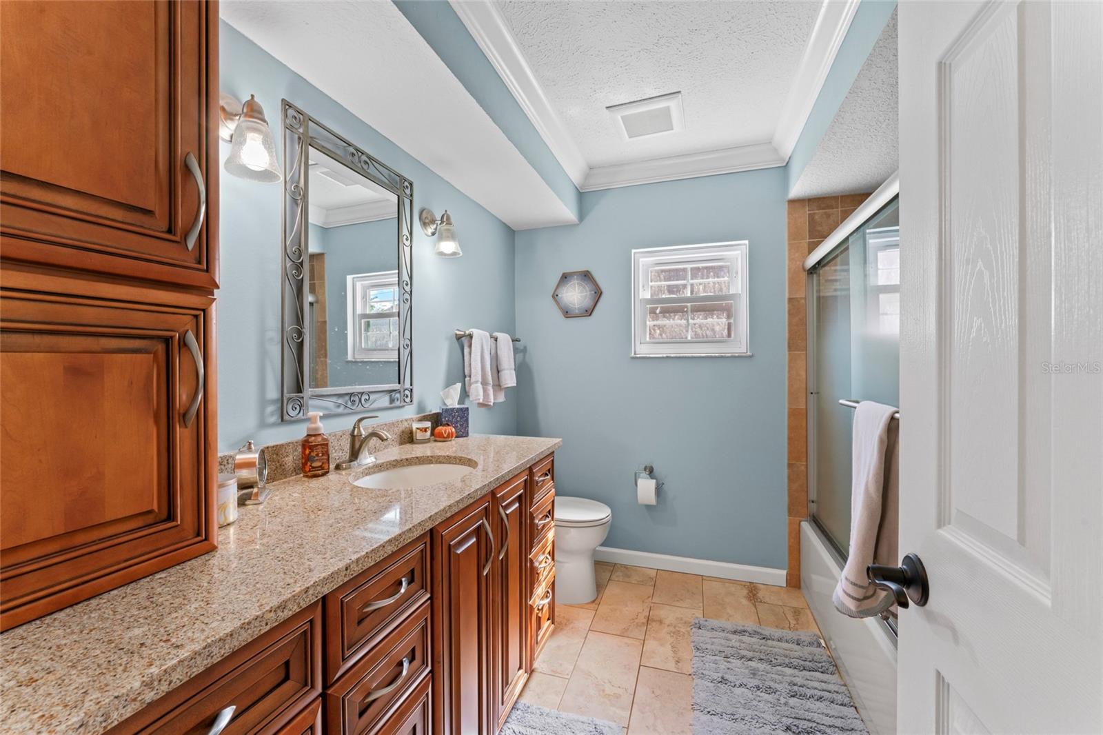 COUNTRY OAK ESTATES - Residential