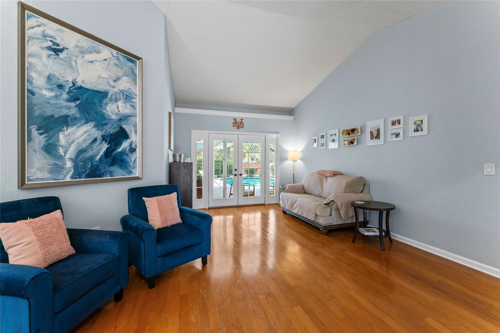 COUNTRY OAK ESTATES - Residential