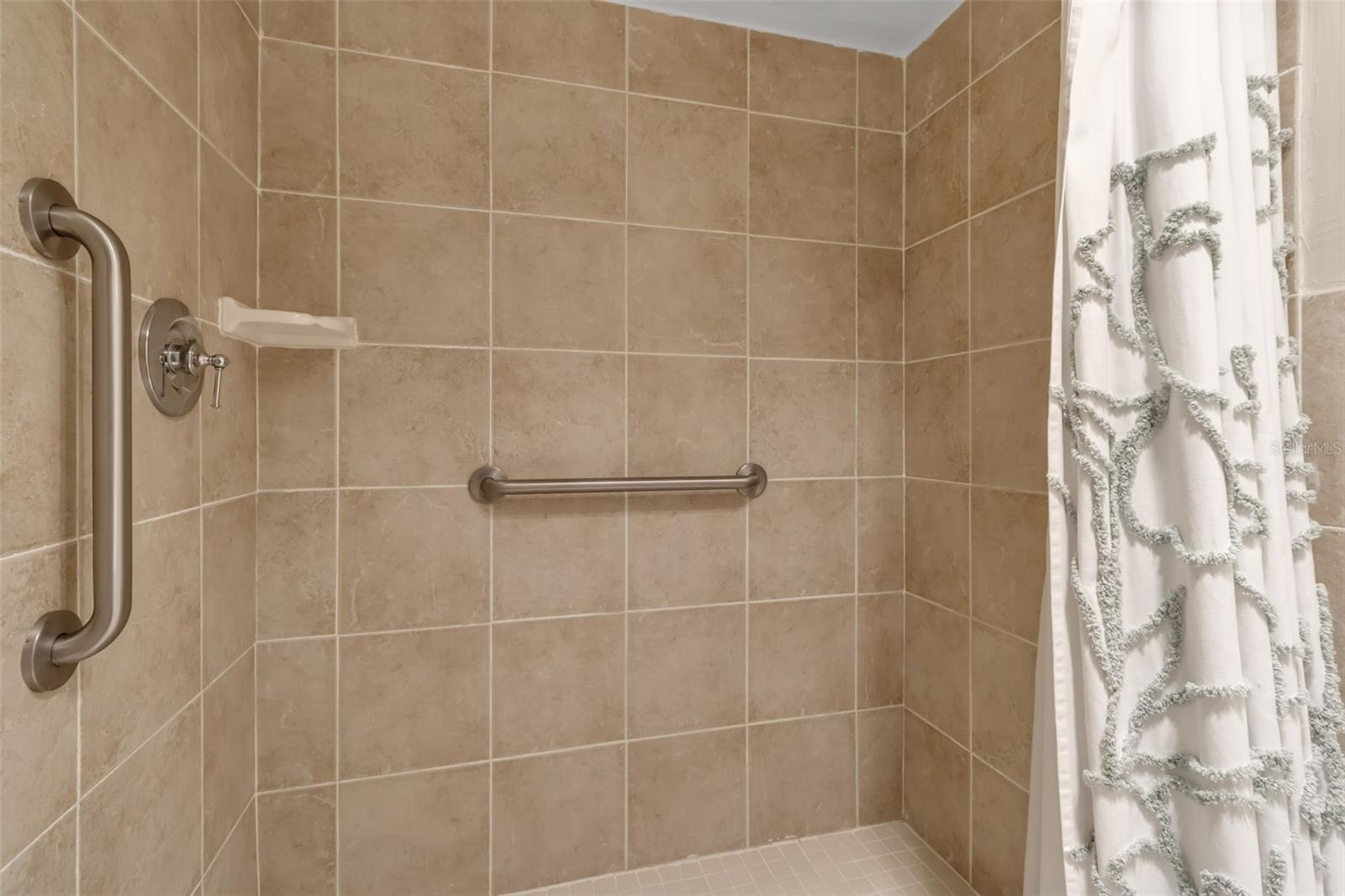 BAY HARBOUR - Residential