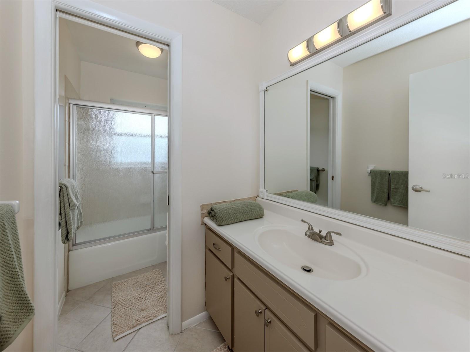 EAST GATE - Residential