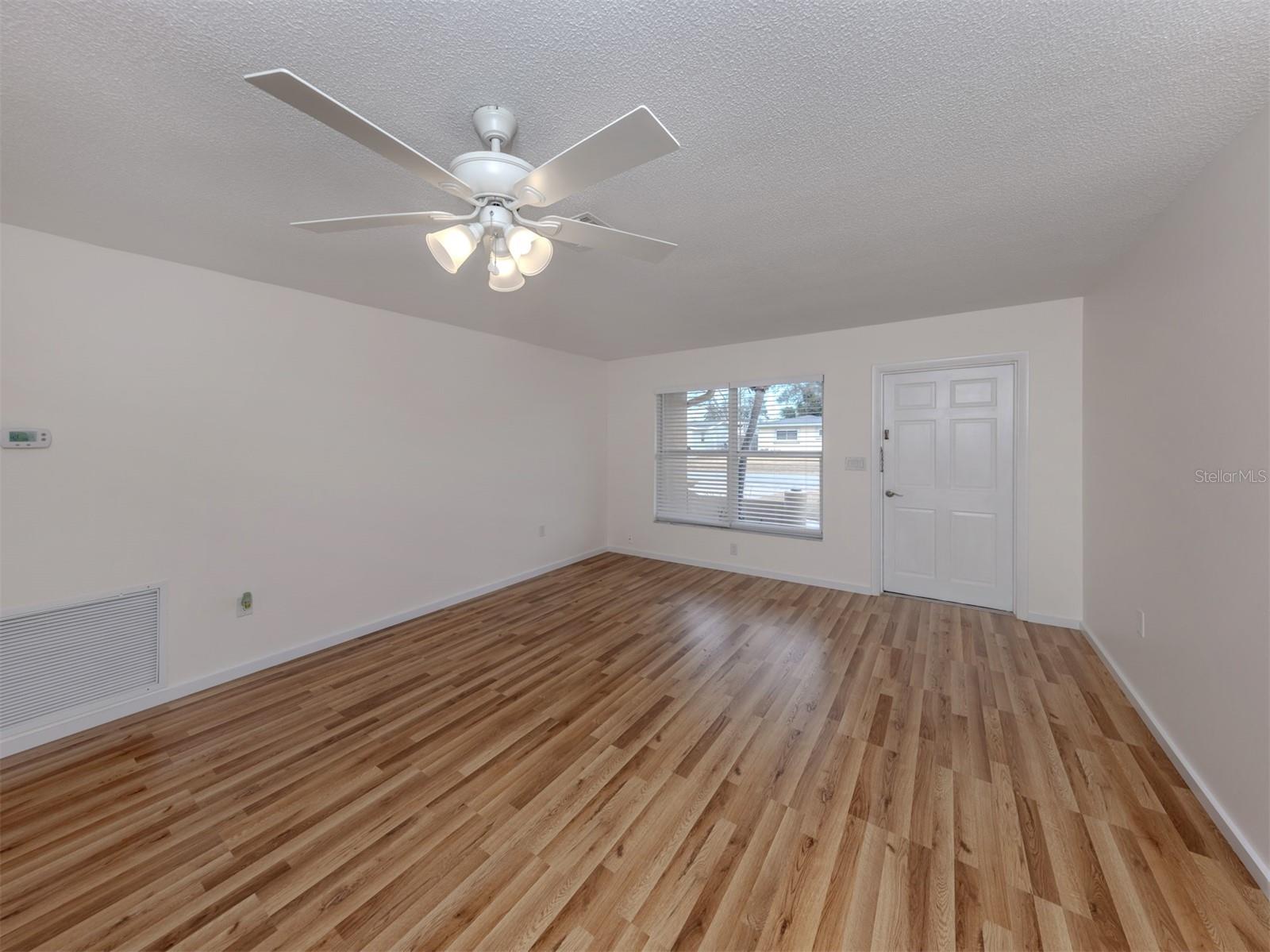 EAST GATE - Residential