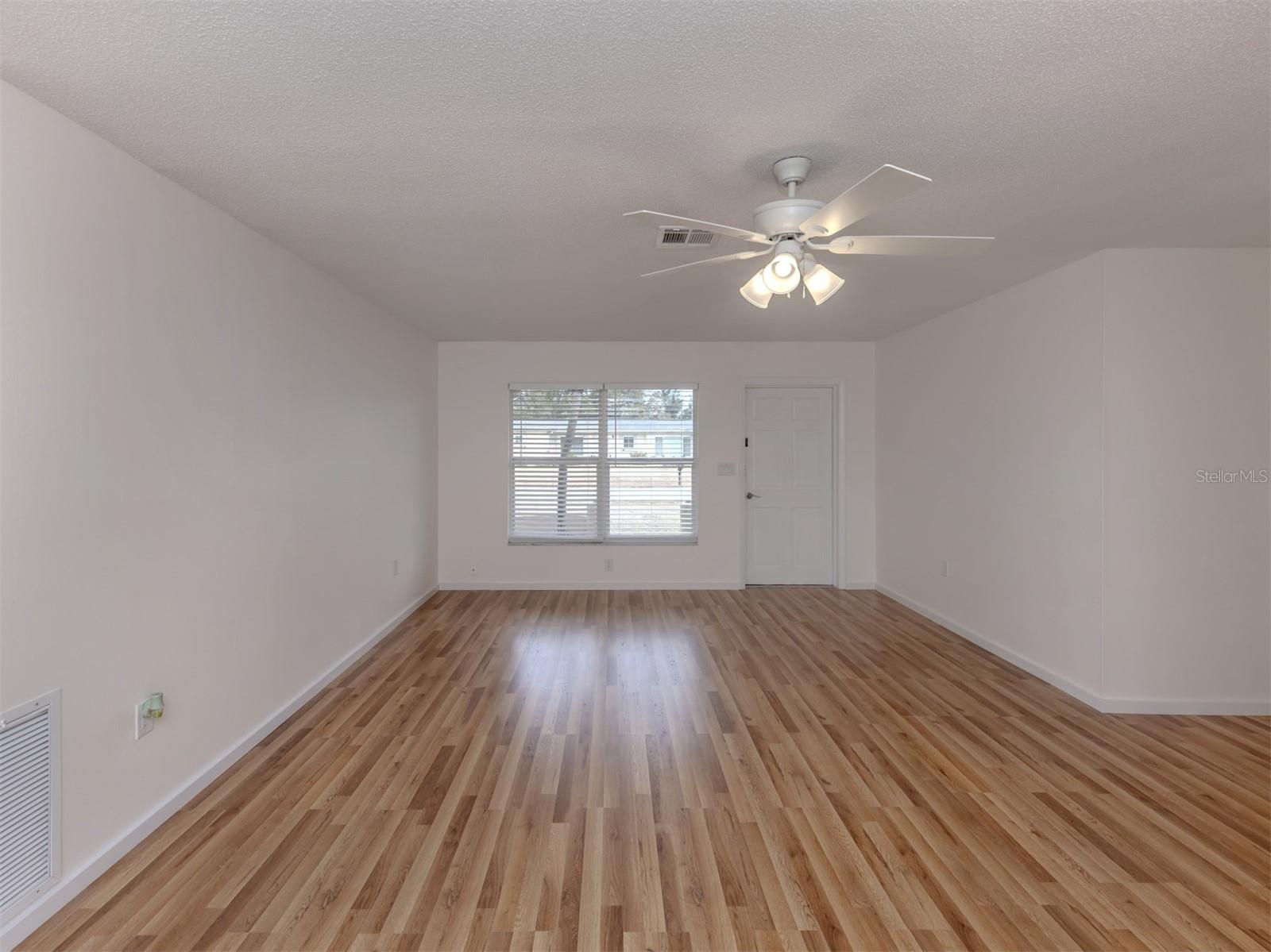 EAST GATE - Residential