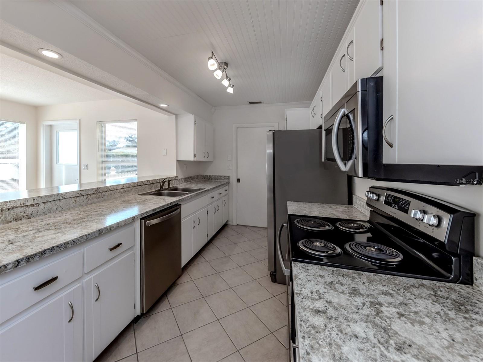 EAST GATE - Residential