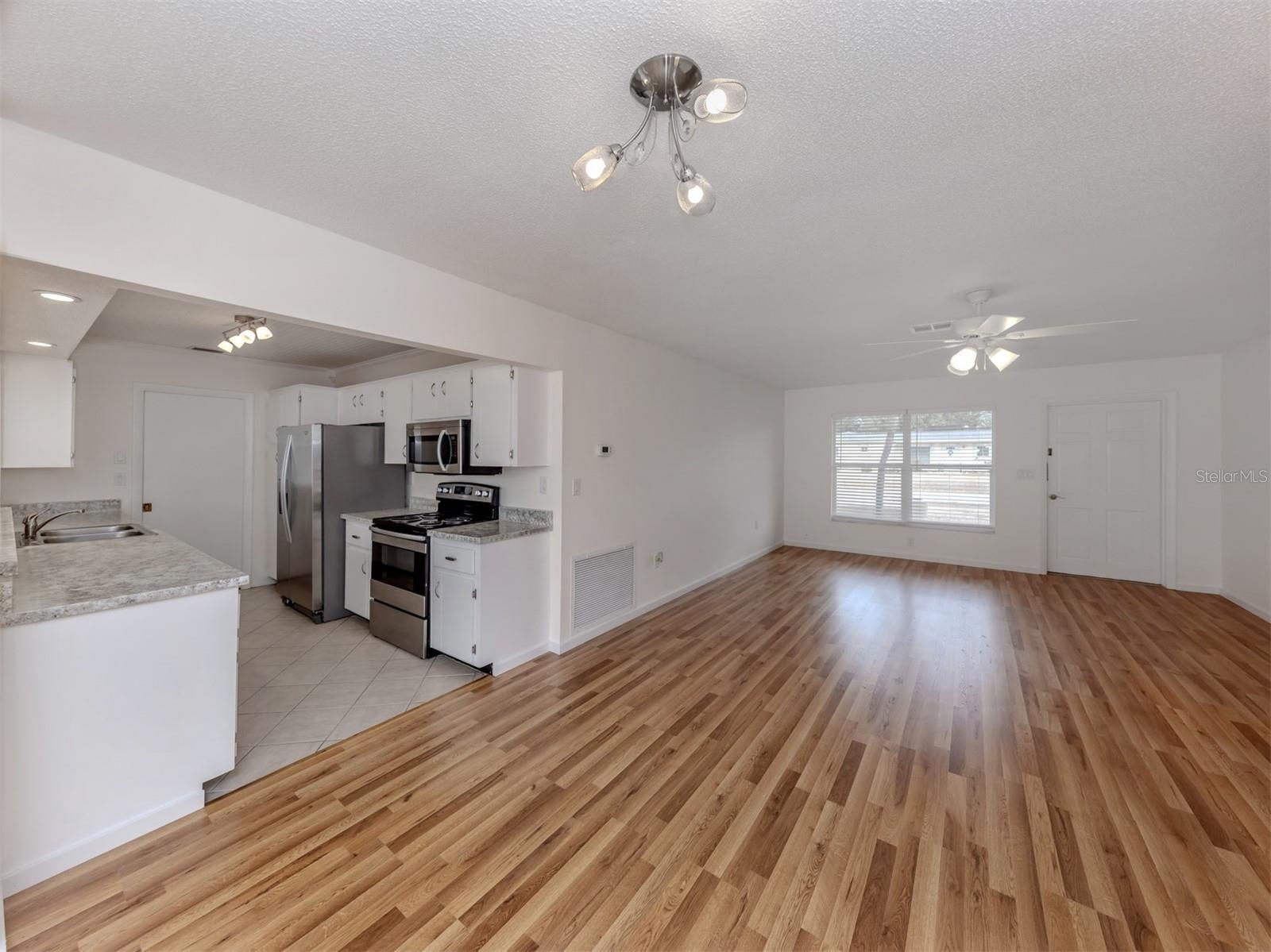 EAST GATE - Residential