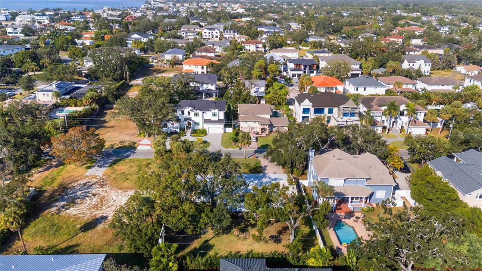 SUNSET PARK - Residential