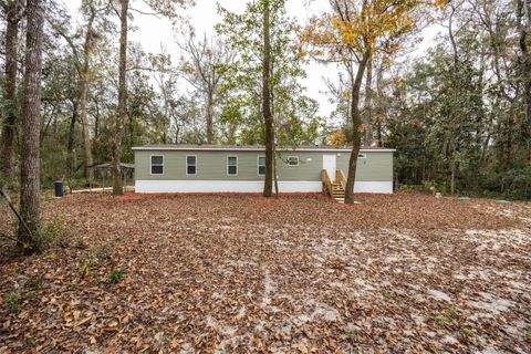 A home in CHIEFLAND