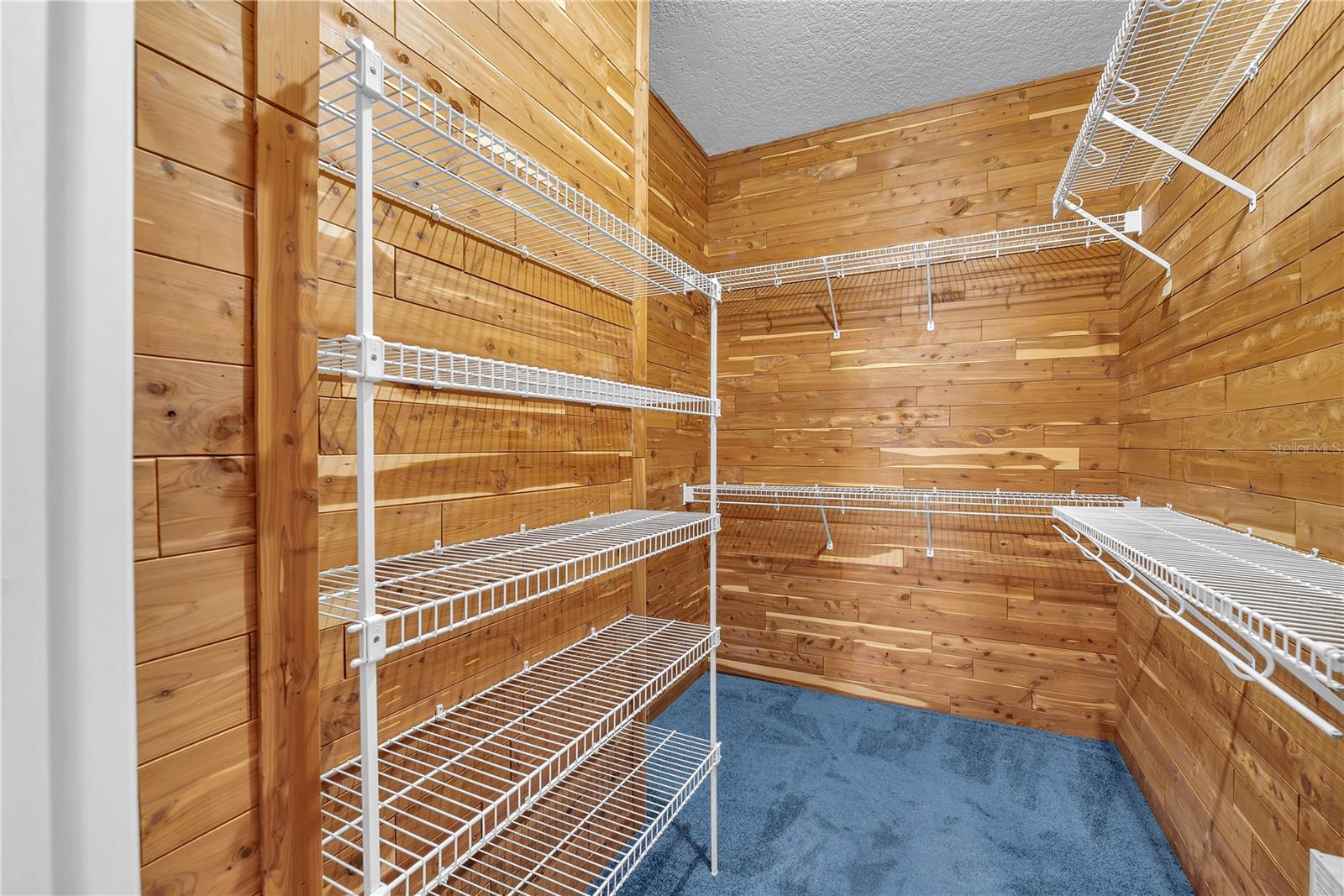 KINGSWAY OAKS UNIT 2 - Residential