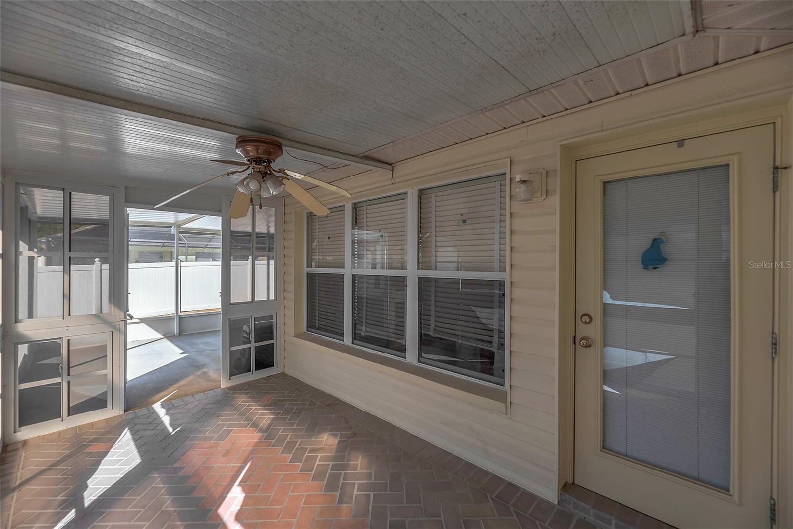 KINGSWAY OAKS UNIT 2 - Residential