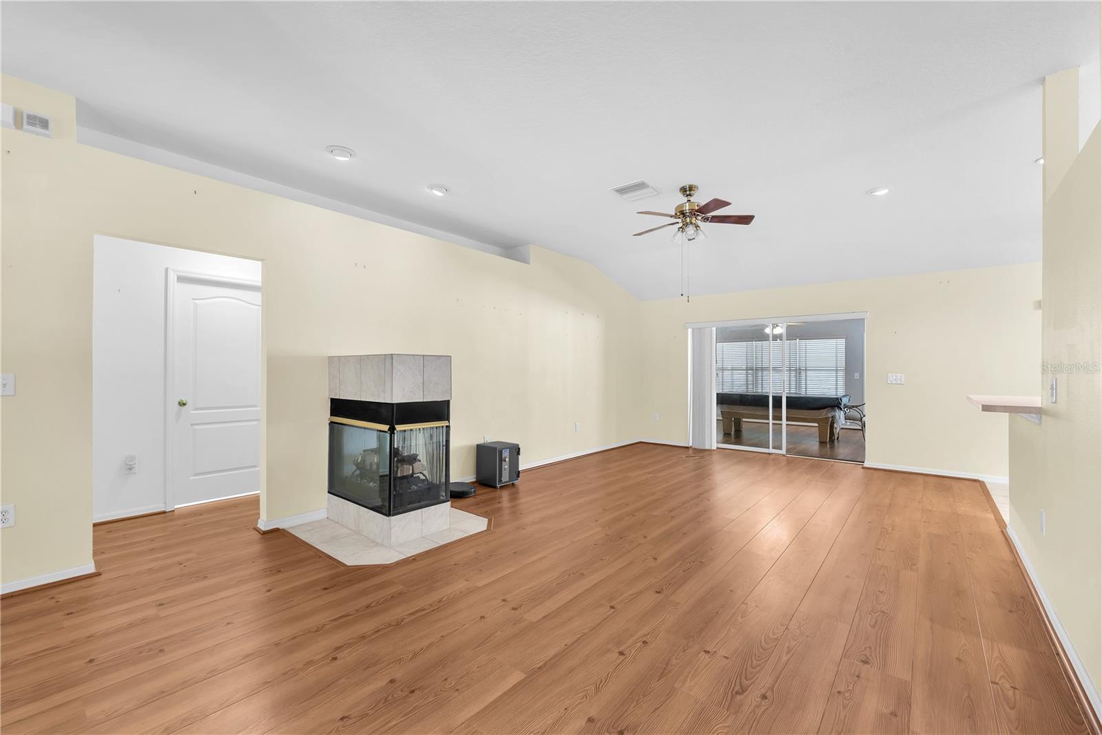 KINGSWAY OAKS UNIT 2 - Residential