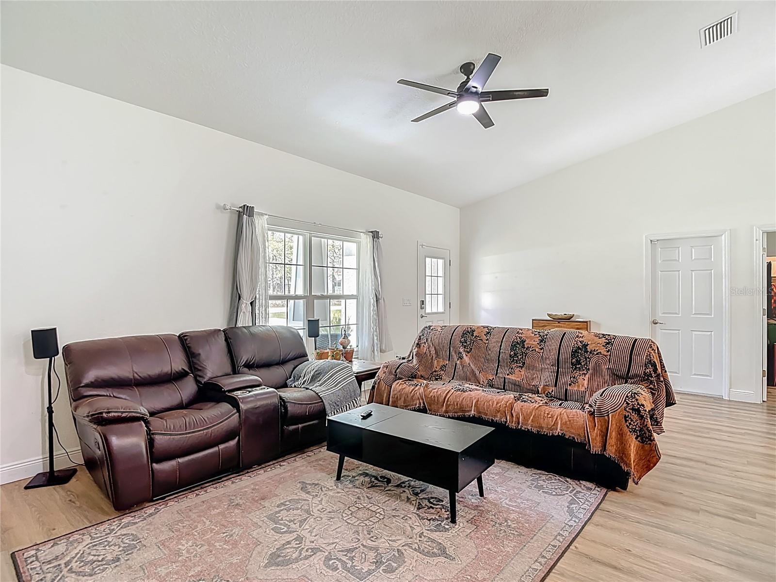 ROYAL HIGHLANDS - Residential