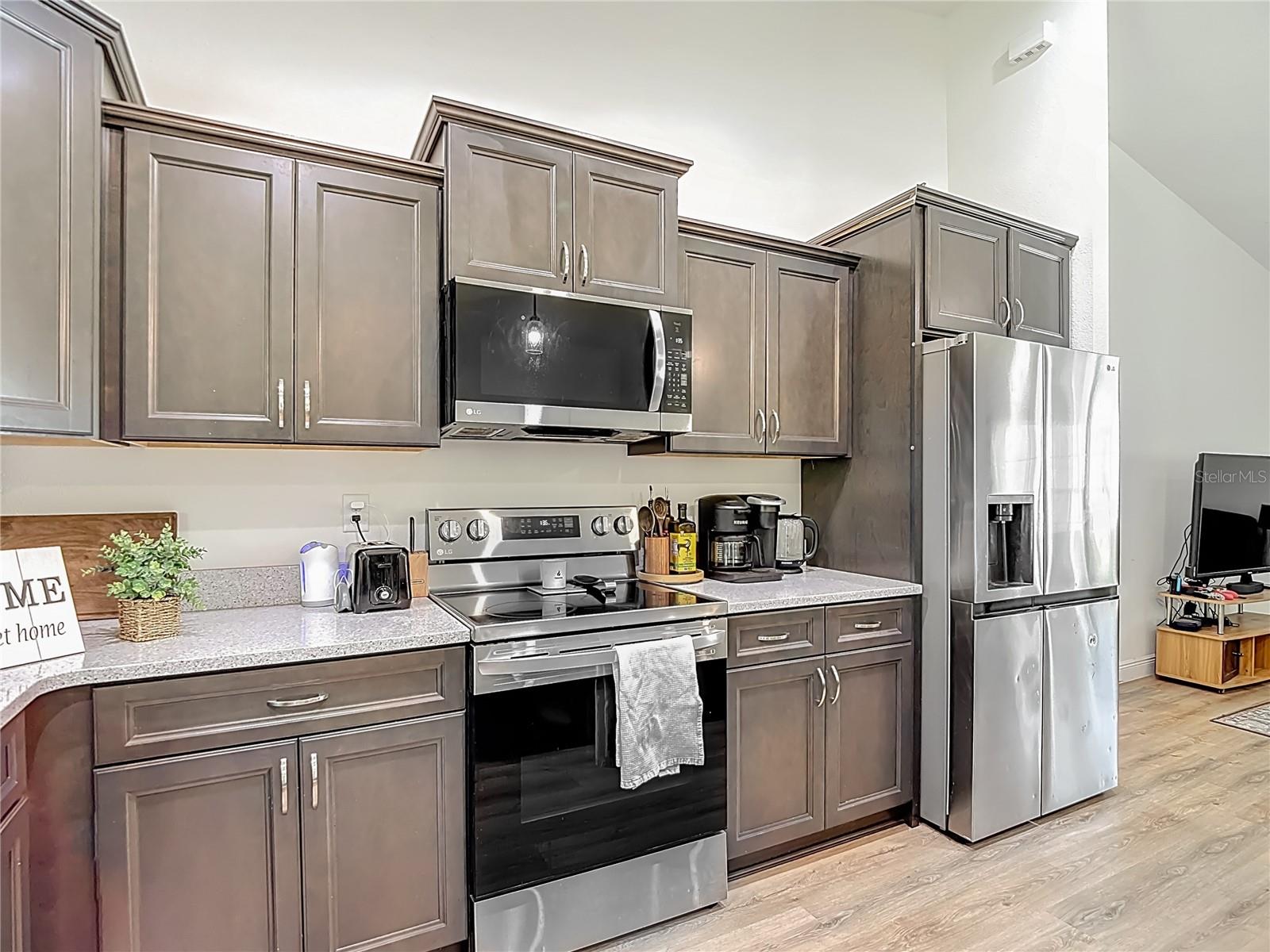 ROYAL HIGHLANDS - Residential