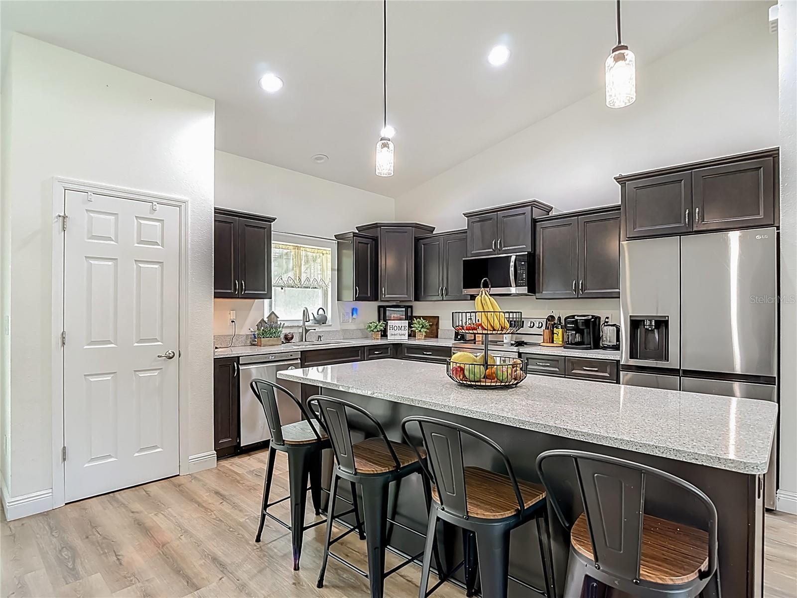 ROYAL HIGHLANDS - Residential