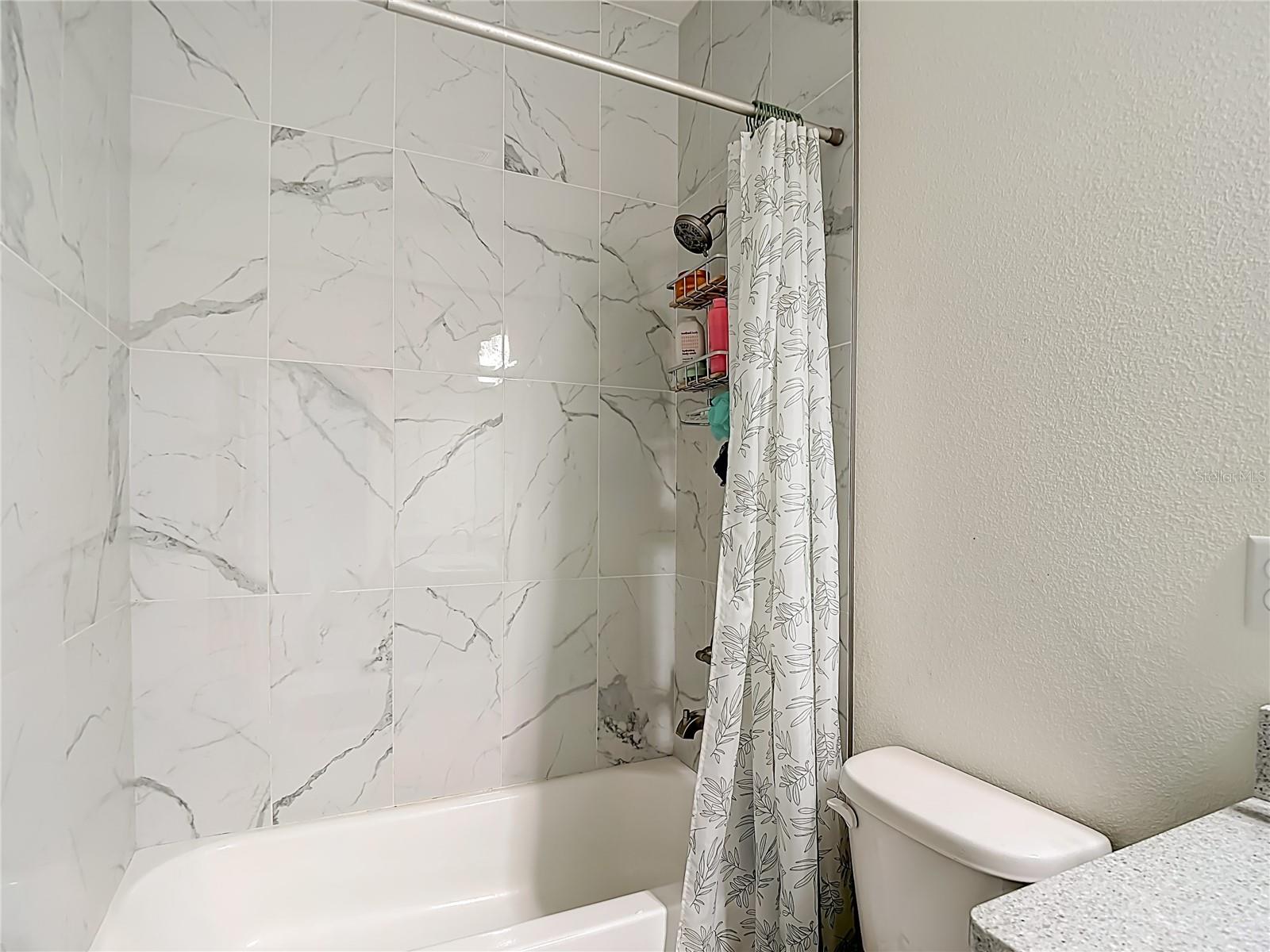 ROYAL HIGHLANDS - Residential