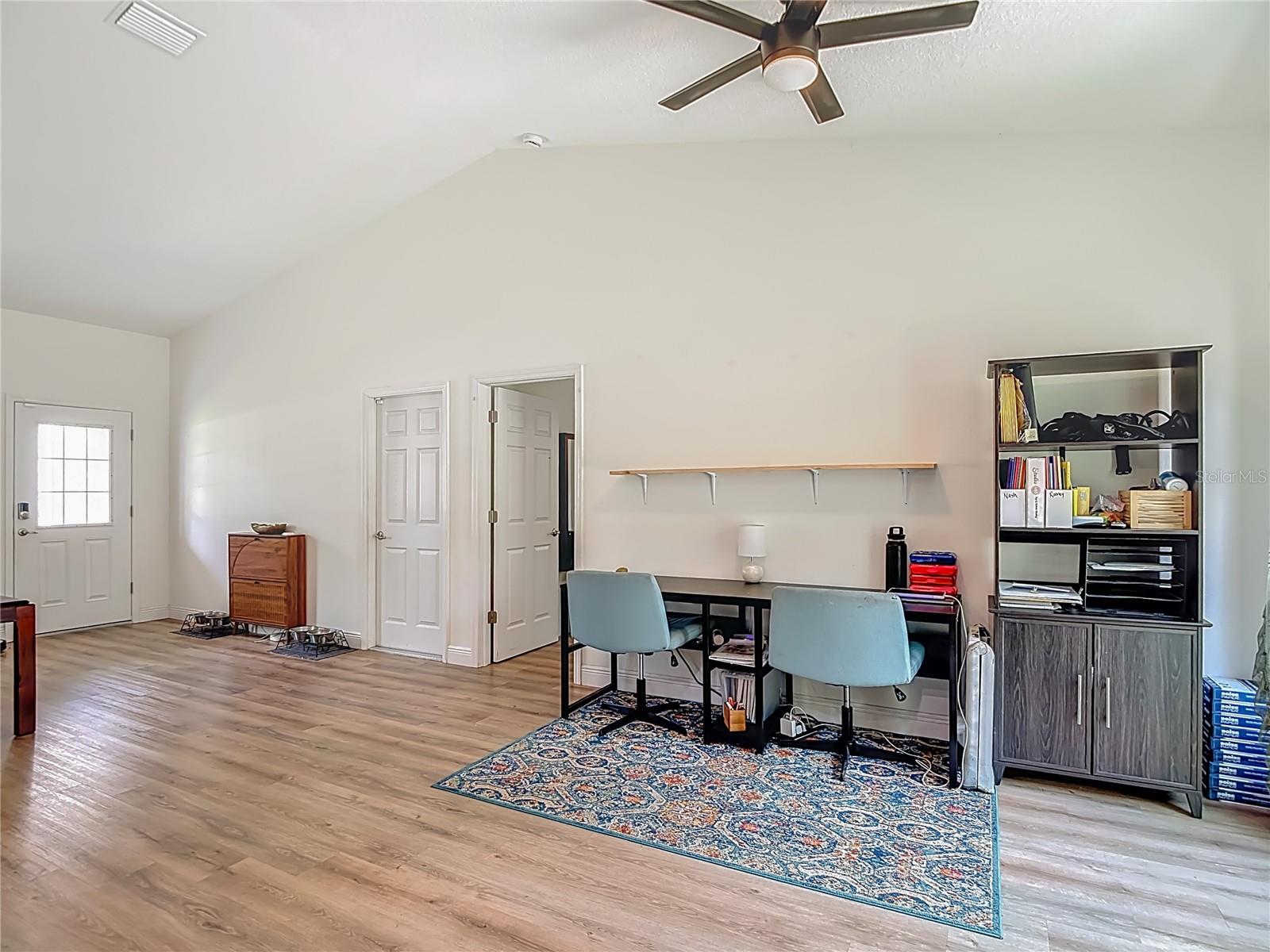 ROYAL HIGHLANDS - Residential