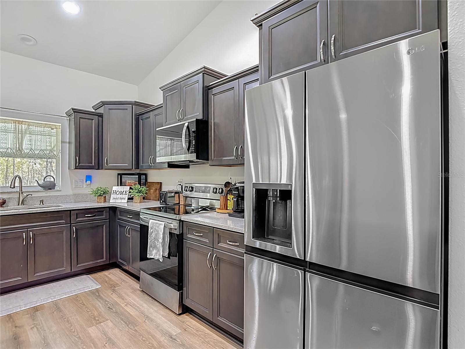 ROYAL HIGHLANDS - Residential