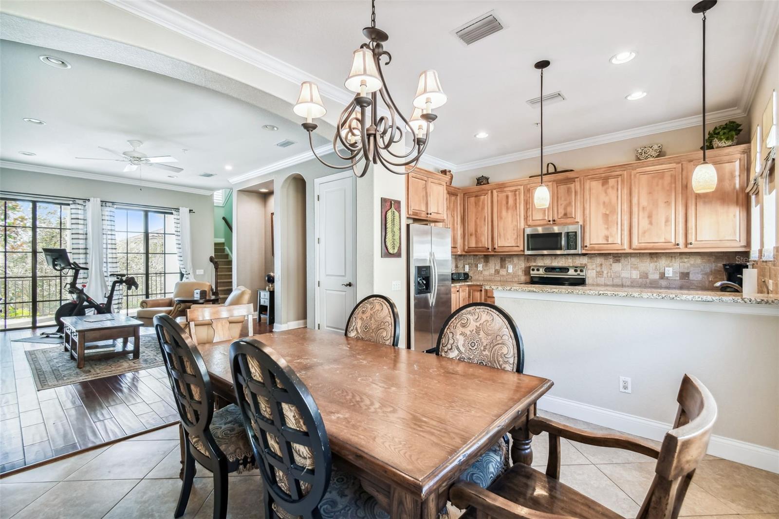 WESTSHORE YACHT CLUB TWNHMS - Residential