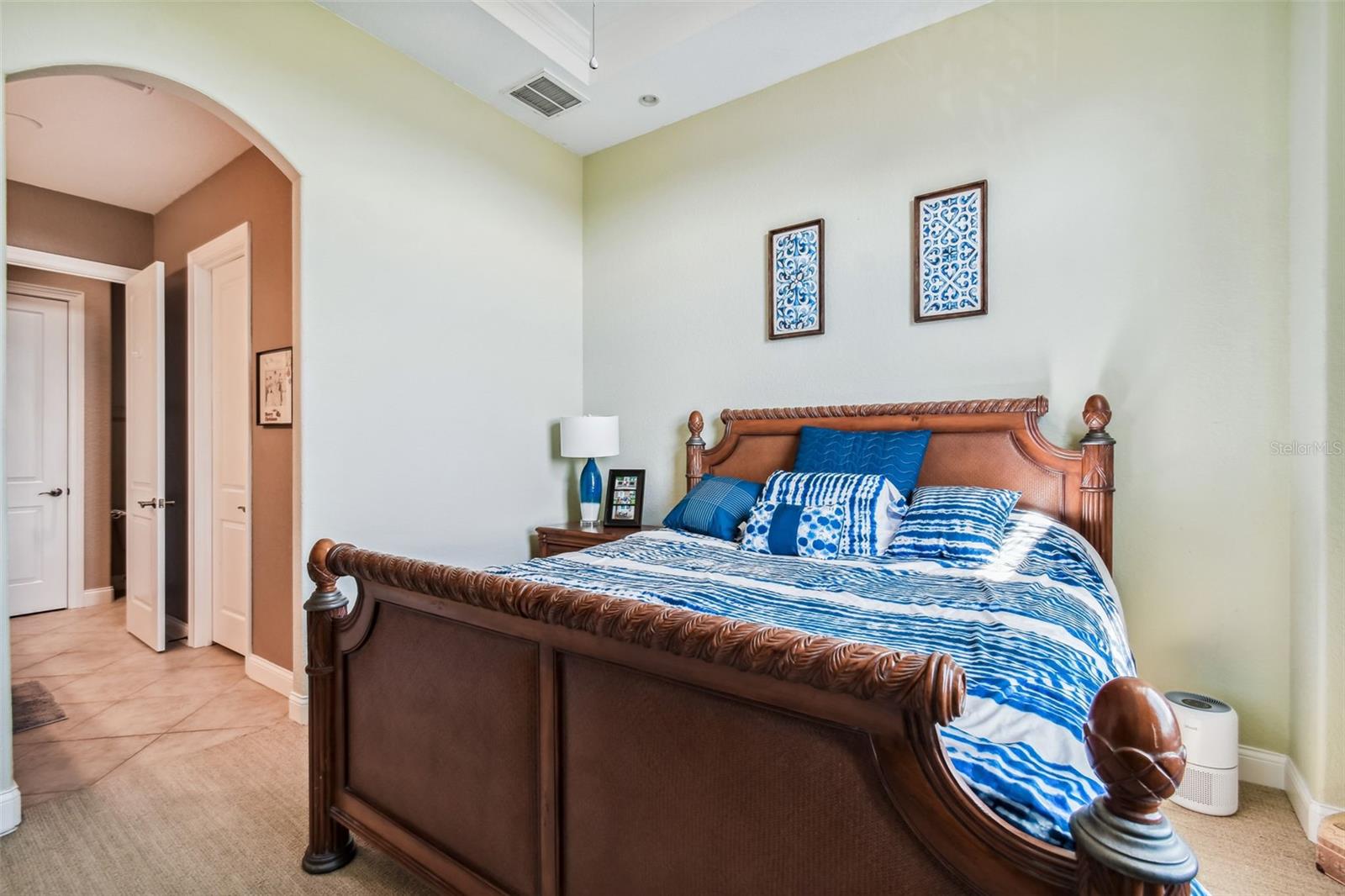 WESTSHORE YACHT CLUB TWNHMS - Residential