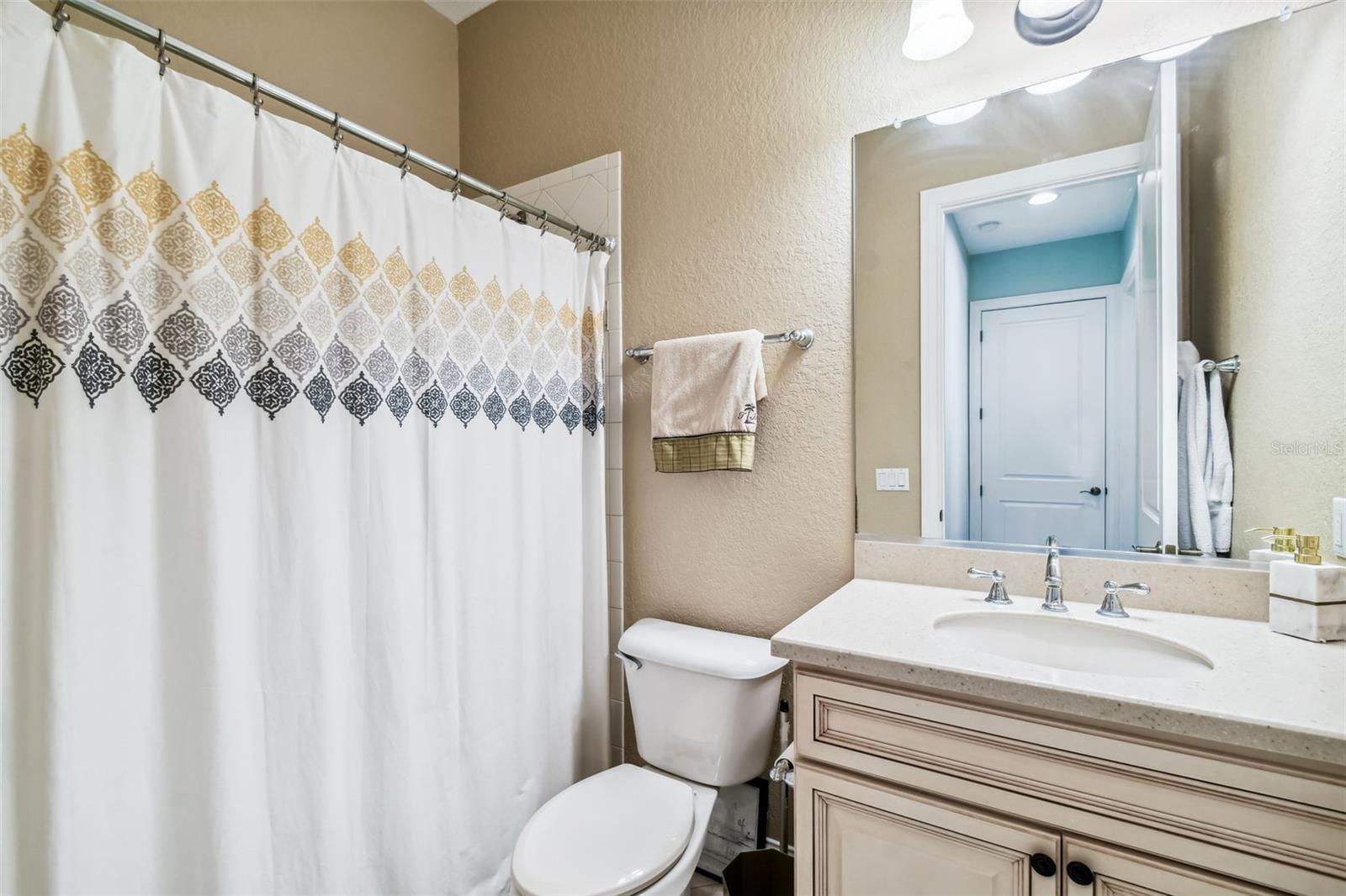 WESTSHORE YACHT CLUB TWNHMS - Residential