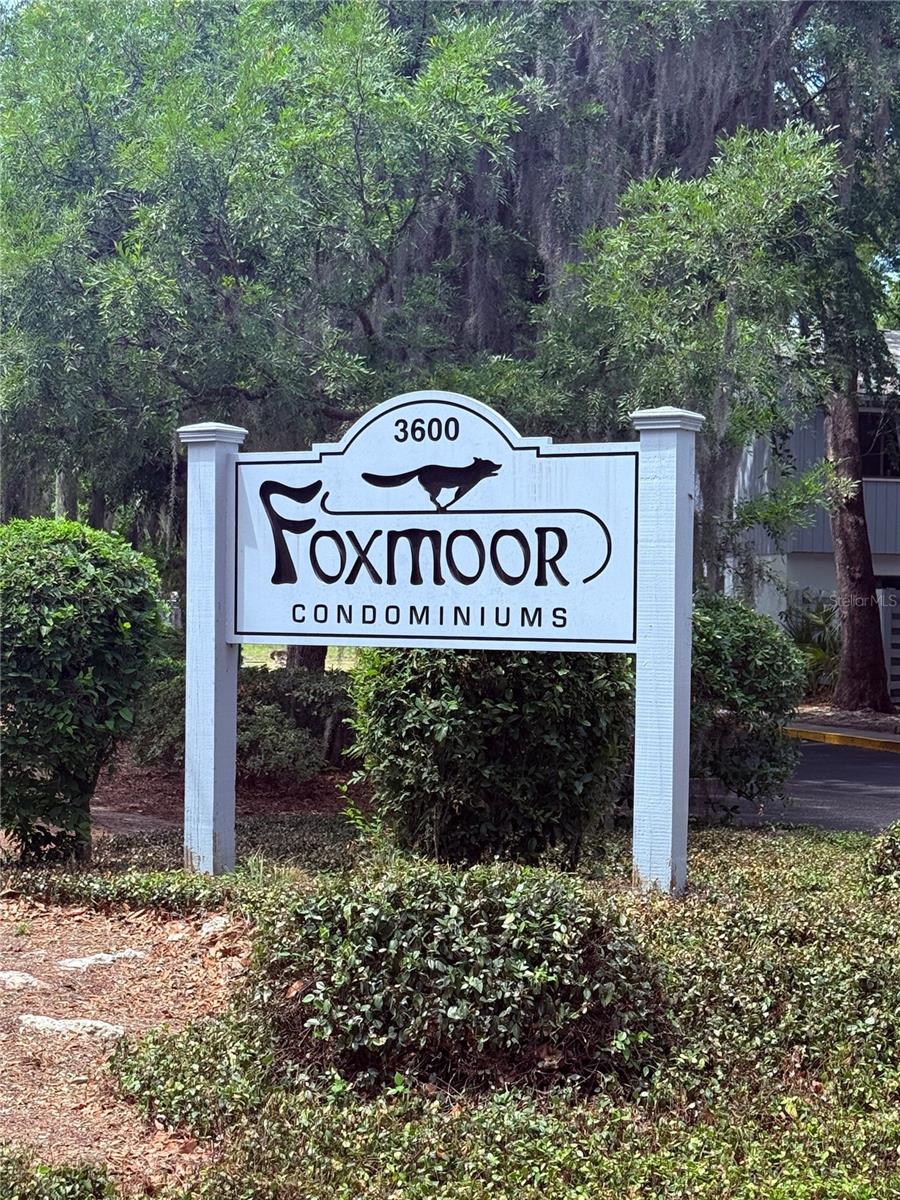 FOXMOOR - Residential Lease