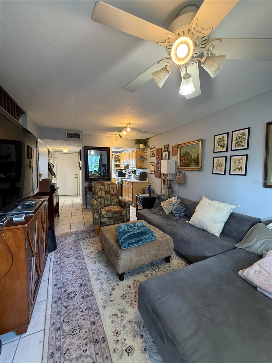 FOXMOOR - Residential Lease