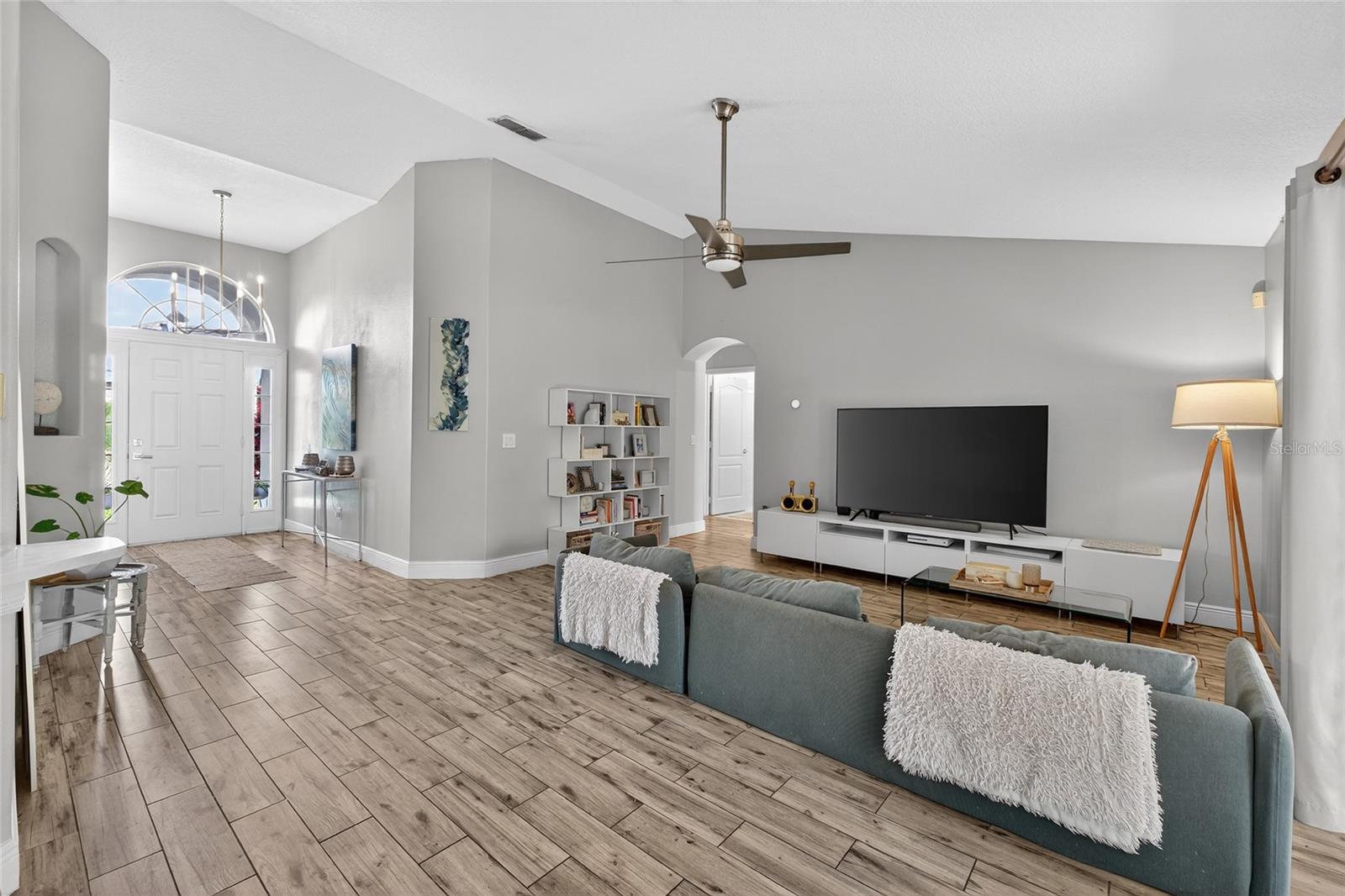 TUSCAN RIDGE PH 02 - Residential