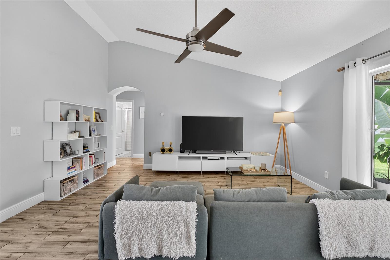 TUSCAN RIDGE PH 02 - Residential