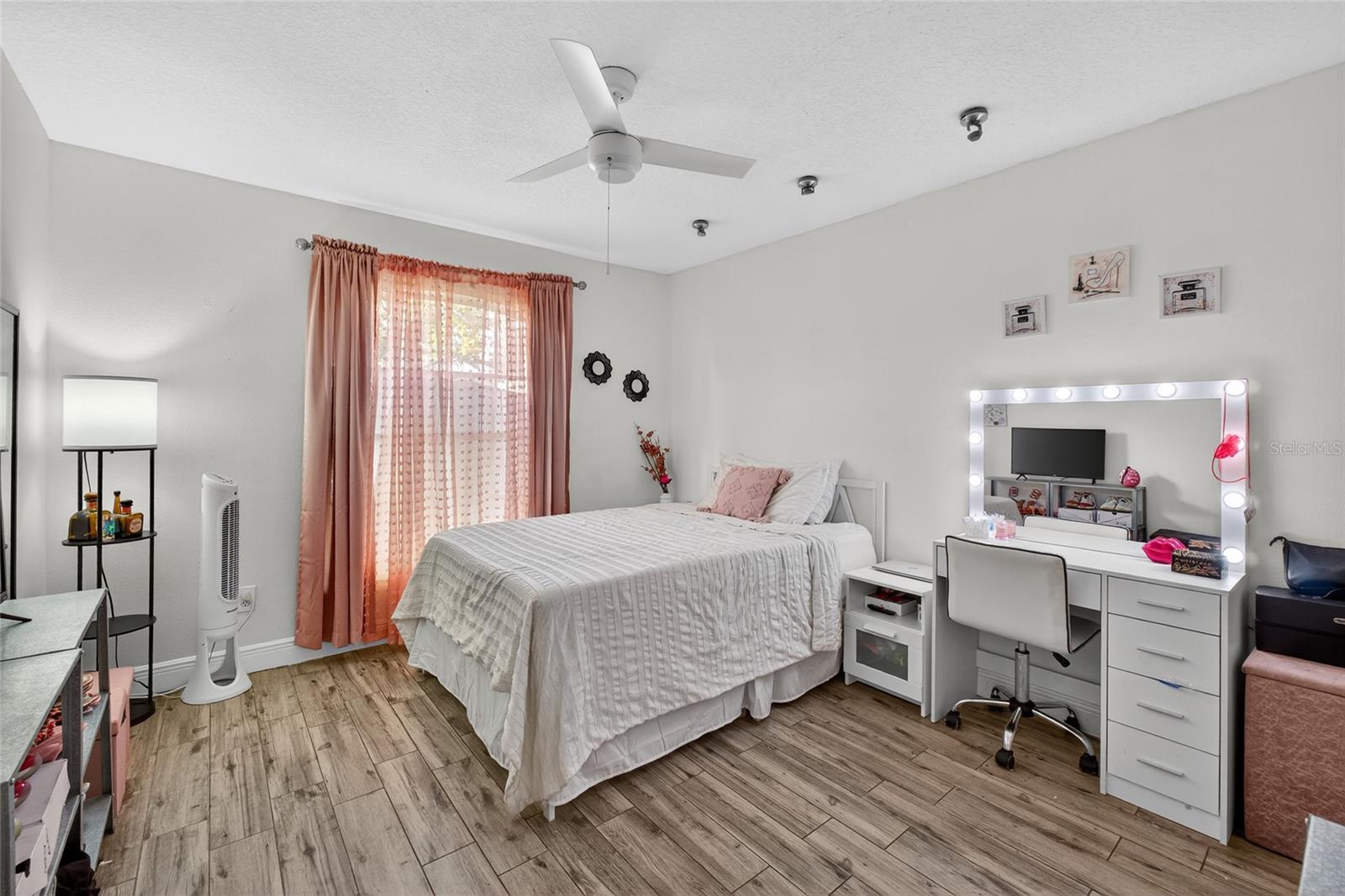 TUSCAN RIDGE PH 02 - Residential