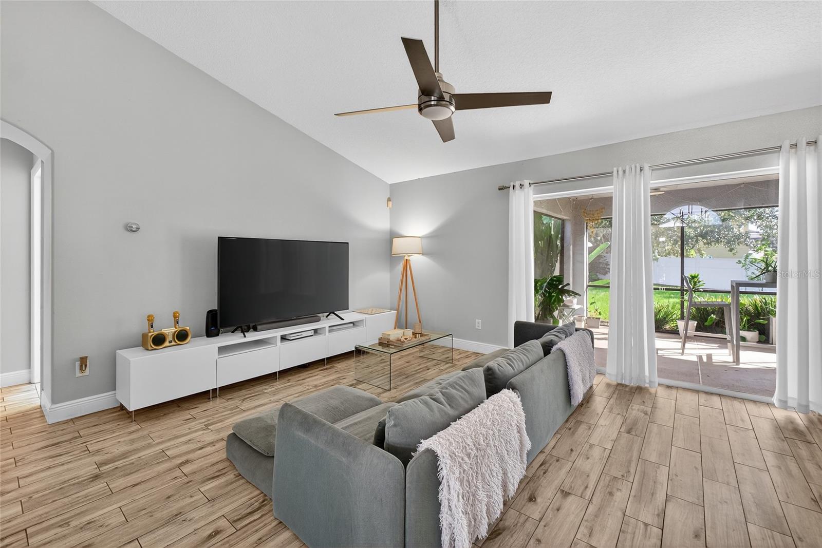 TUSCAN RIDGE PH 02 - Residential