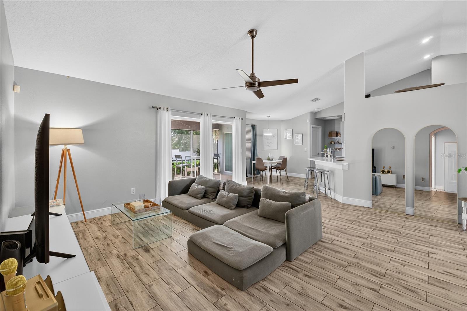 TUSCAN RIDGE PH 02 - Residential