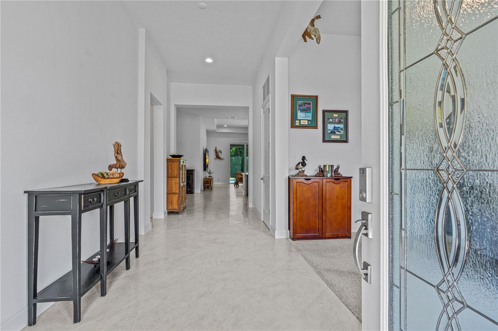 214 ASHWOOD COURT