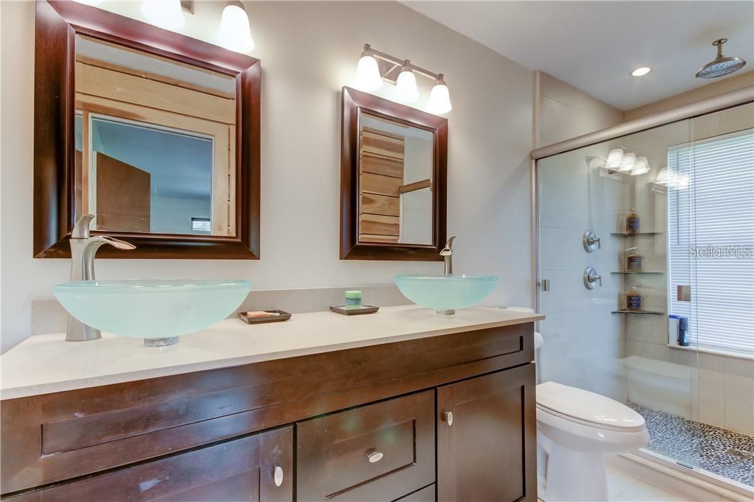 GOLDEN ACRES - Residential Lease