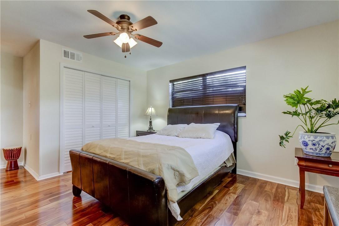 GOLDEN ACRES - Residential Lease