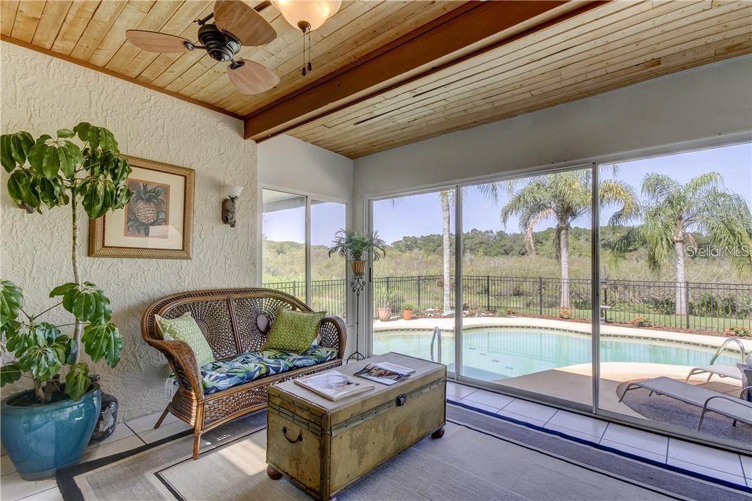 GOLDEN ACRES - Residential Lease