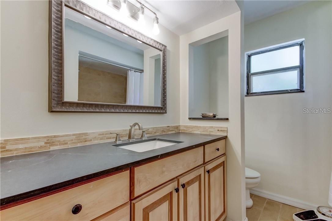 GOLDEN ACRES - Residential Lease