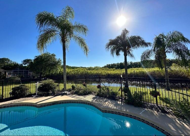 GOLDEN ACRES - Residential Lease