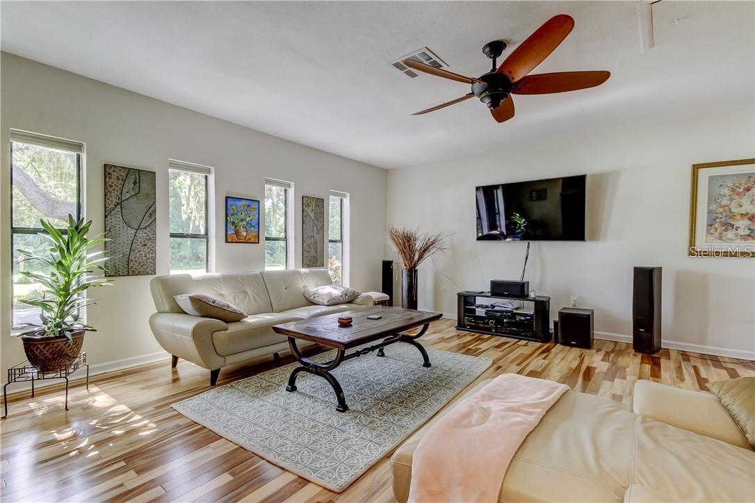 GOLDEN ACRES - Residential Lease