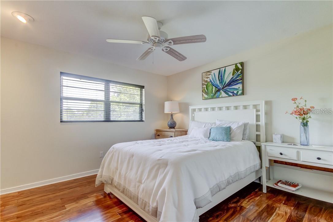 GOLDEN ACRES - Residential Lease